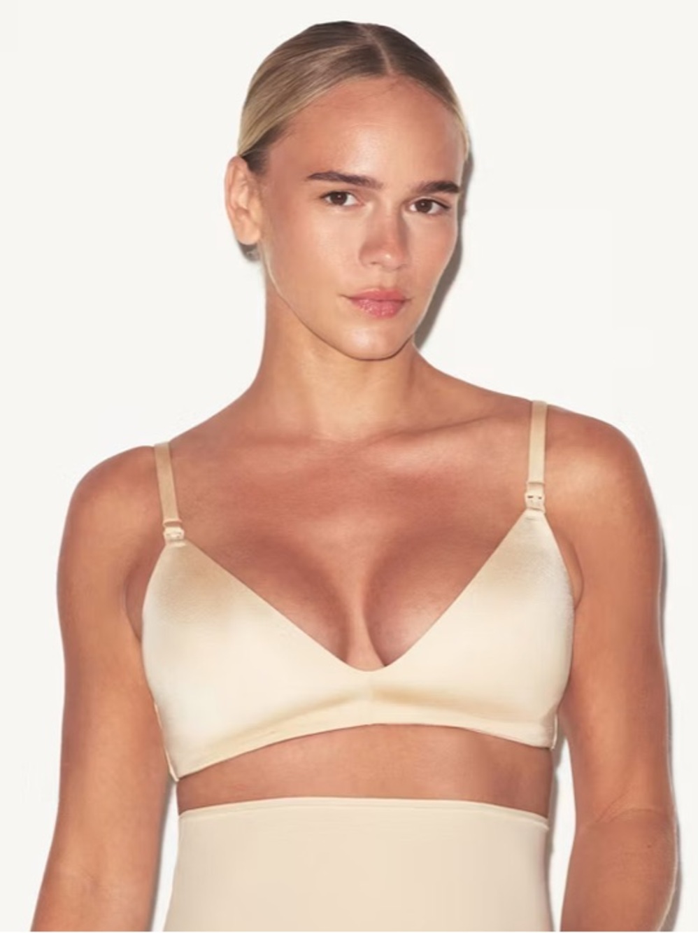 SKIMS Wireless Foam Maternity Bra